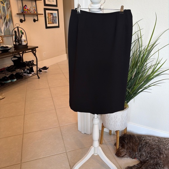 Jones Wear Dresses & Skirts - Corpcore Office Siren Classic Normcore Y2k Jones Wear Suit 8 Pencil Skirt Black